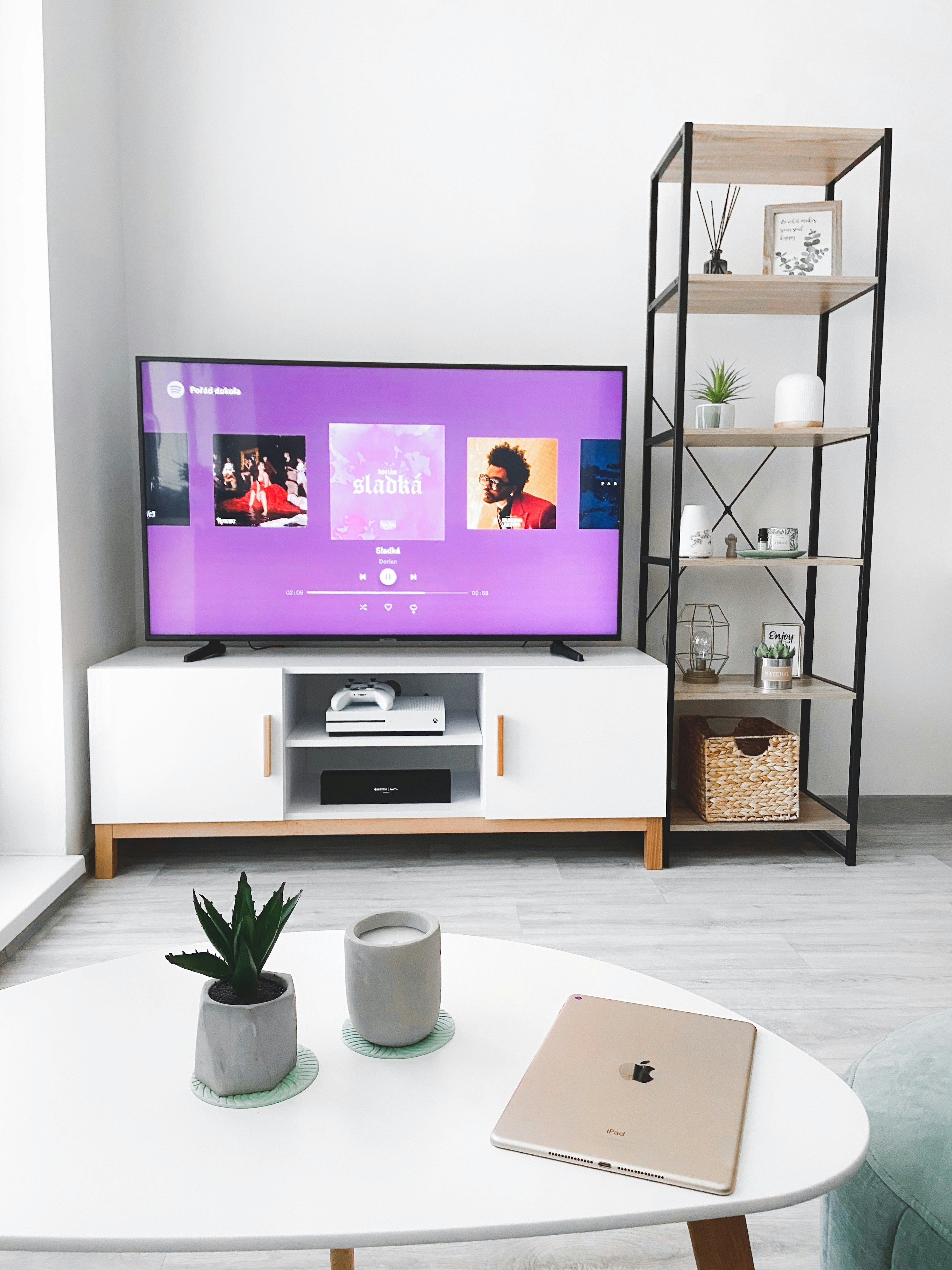 TV Ünitesi 4